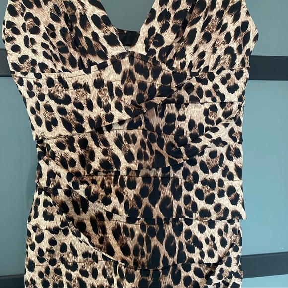 Body con leopard dress - Picture 2 of 4